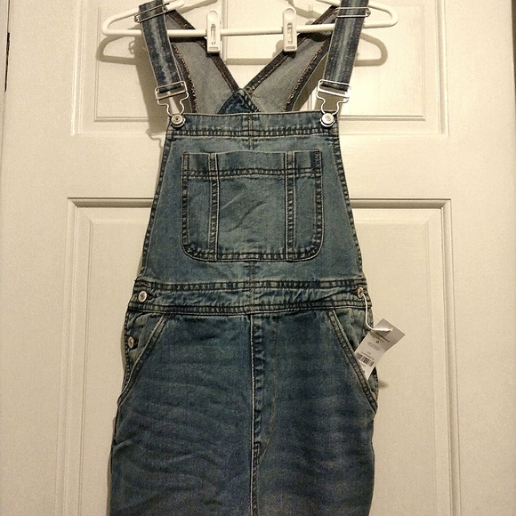 NWT Ardene Baggy Denim Overalls - XS - Picture 3 of 9